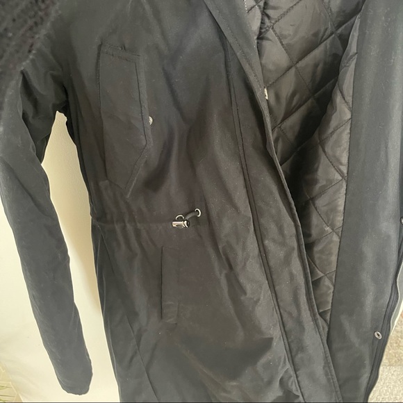 Urban Outfitters / Pins and Needles Whistler Faux Fur jacket - Picture 4 of 8